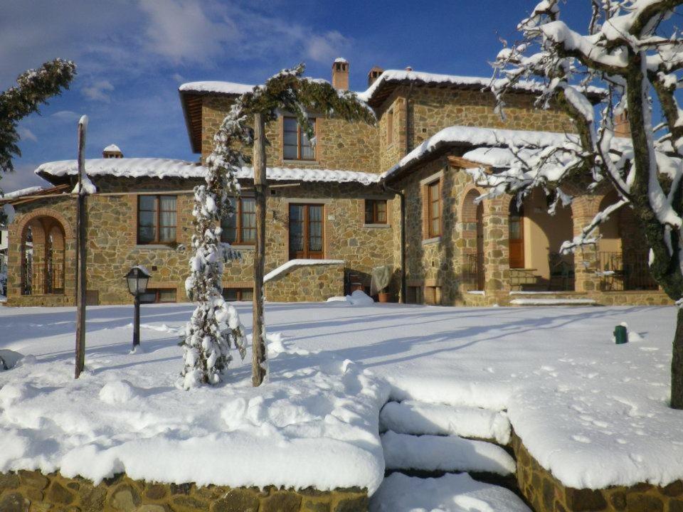 Agriturismo Casal Gheriglio Lucignano Exterior photo